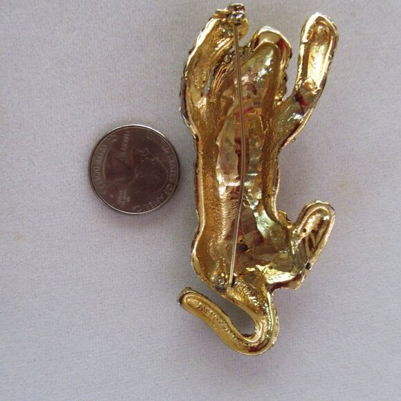 Vintage large rhinestone tiger brooch with black enamel in gold tone setting - Picture 8 of 10